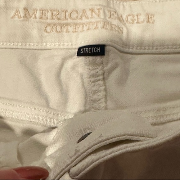 American Eagle Super Stretch Hi Rise Shortie Distressed White Shorts Size 2 - Picture 6 of 10